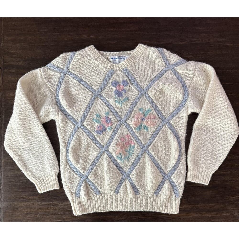 Vintage Grandma Core Cream and Gray Women's Sweater